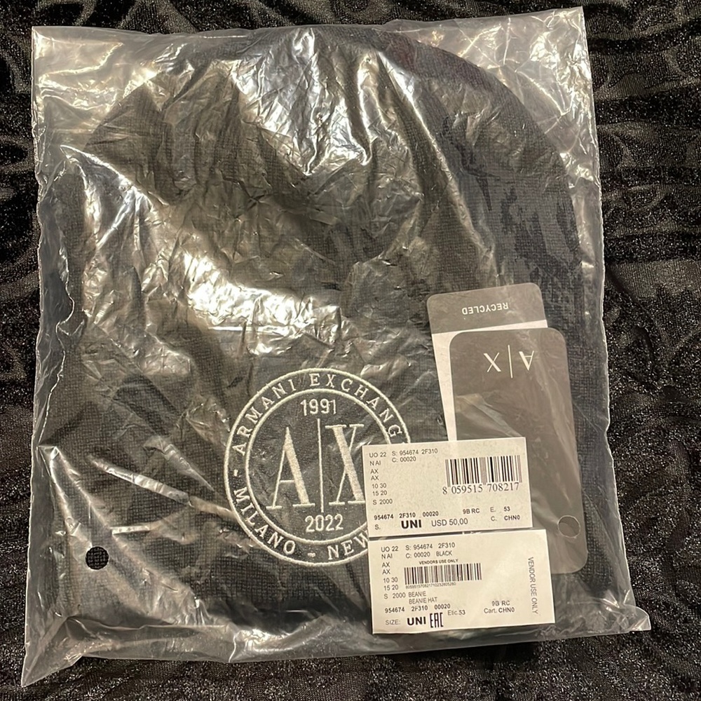 A|X ARMANI EXCHANGE Men's 1991-2022 Logo Beanie Hat